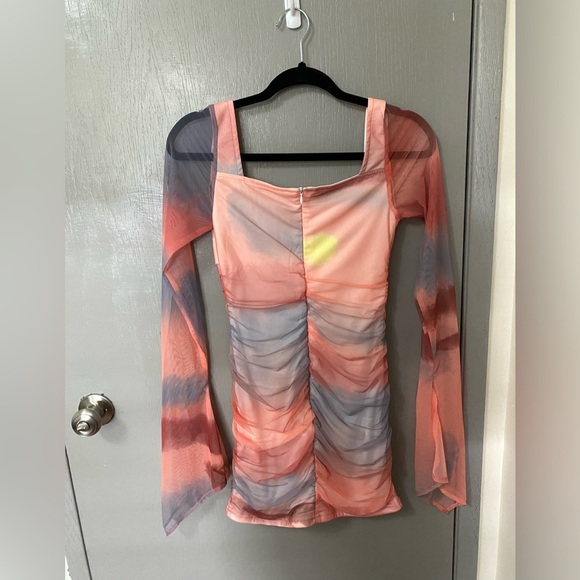 Long Sleeve Ruched Multicolour Mini Dress - Picture 8 of 9